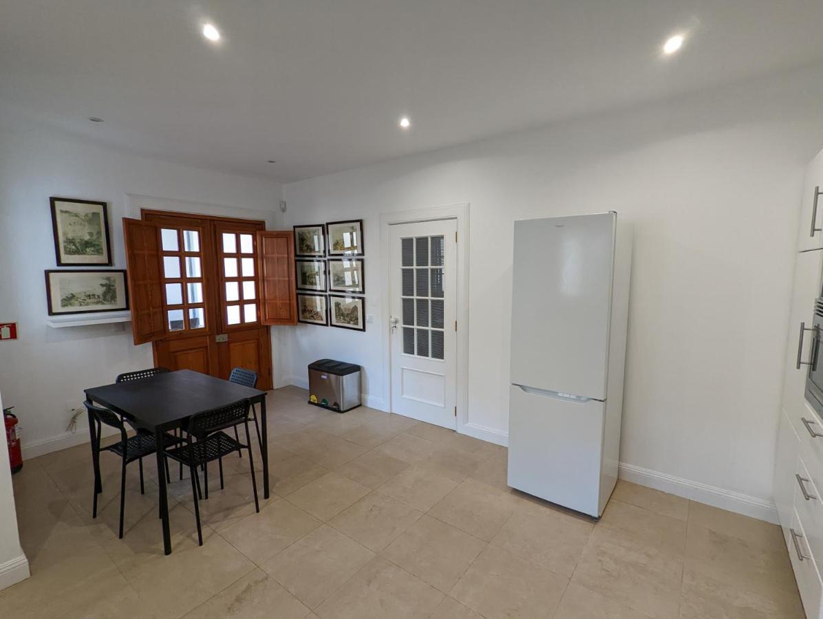 Casa Roc Madeira - 5 Bedrooms - Ocean And City Views - Private Heated Pool Фуншал Екстериор снимка